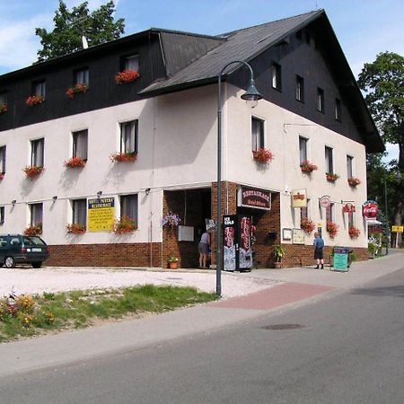 Hotel Anna Harrachov Esterno foto