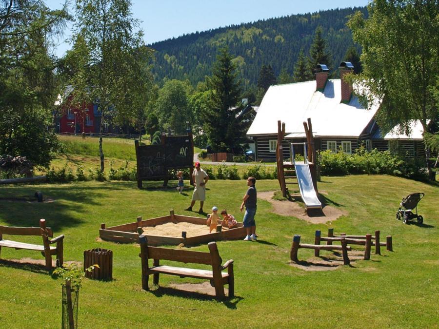 Hotel Anna Harrachov Esterno foto