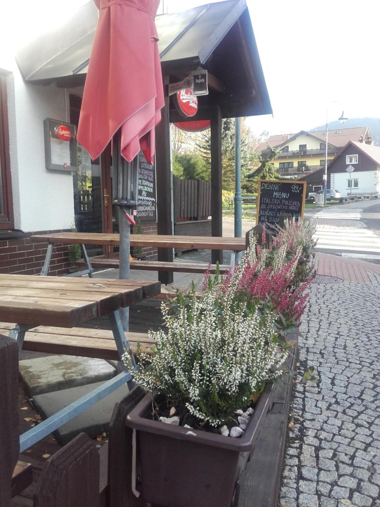 Hotel Anna Harrachov Esterno foto